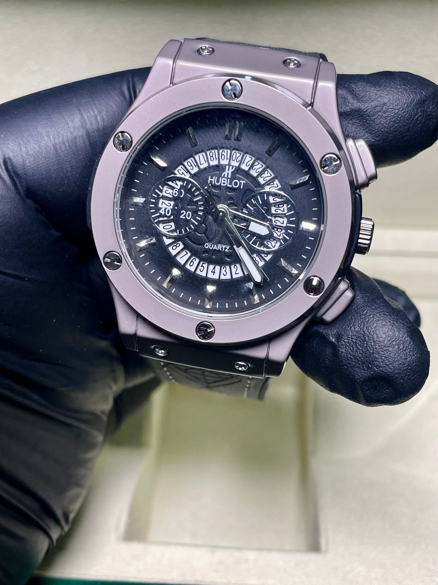 Hublot Black Scelton With Gray Strap