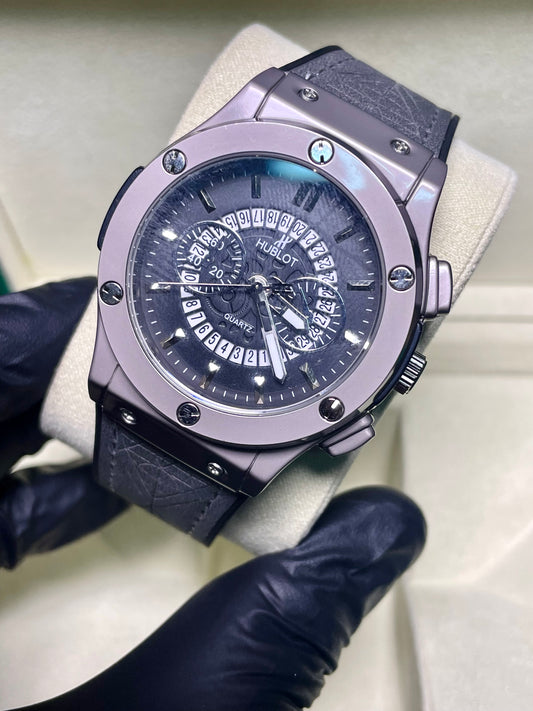 Hublot Black Scelton With Gray Strap