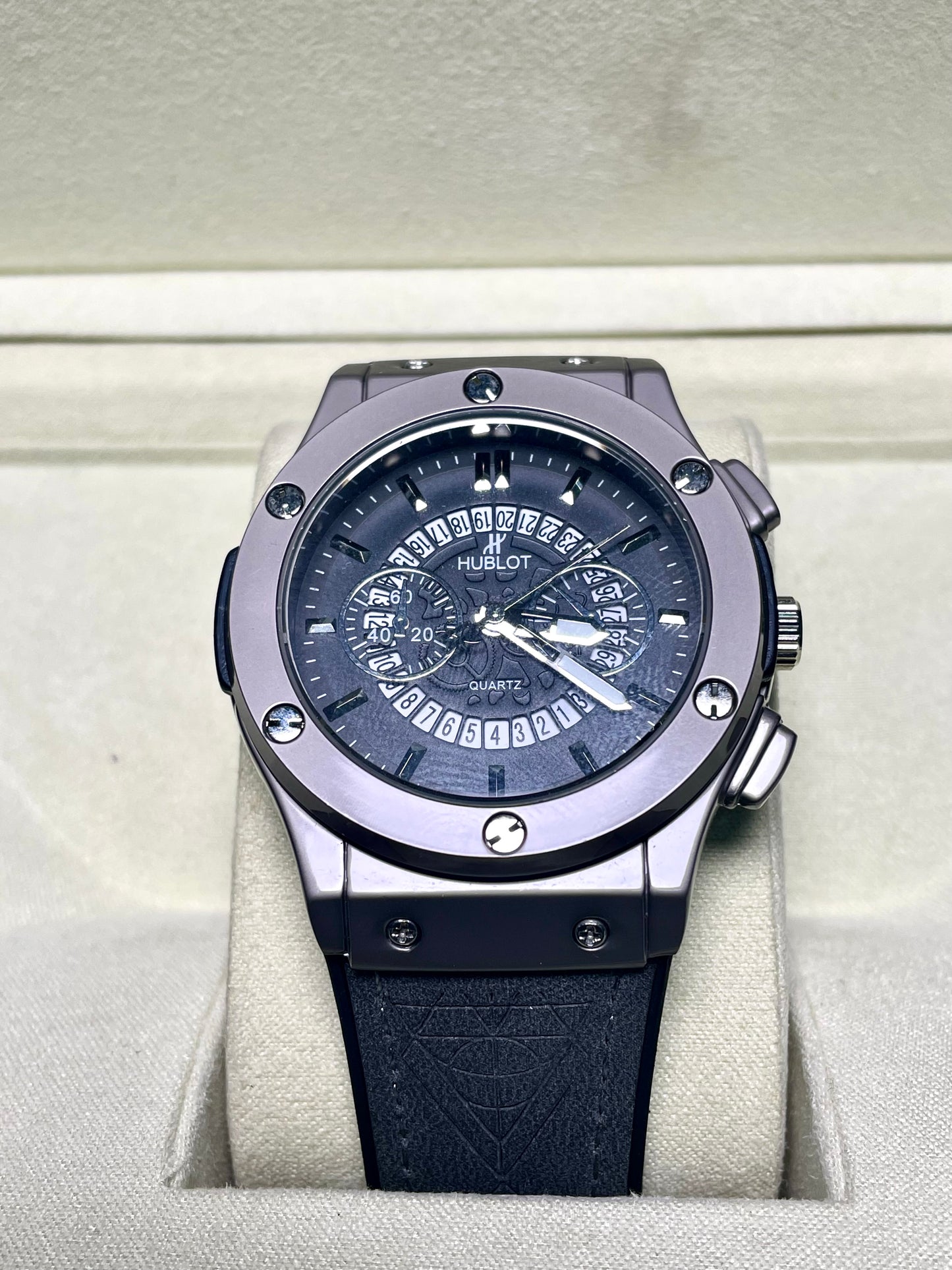 Hublot Black Scelton With Gray Strap
